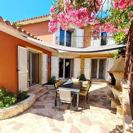 Apartamento Casa Mathilde Lecci Exterior foto